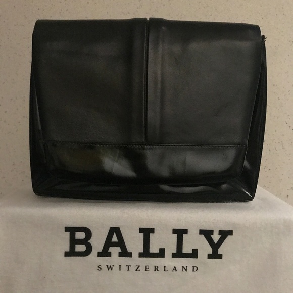 BALLY Switzerland Lambskin Leather Purse RARE NEW Shoulder Crossbody Patent NEW!